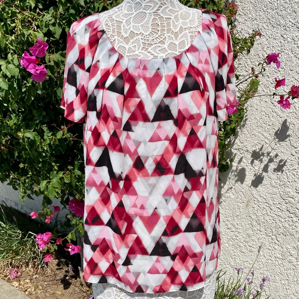 Worthington Geometric Pink, Black, White Triangle Sheer Scoop Neck Blouse